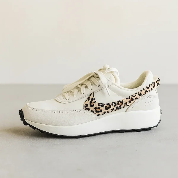 Nike Waffle Debut