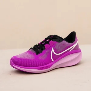 Nike Vomero 17
