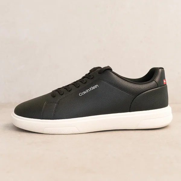 Calvin Klein Cuero